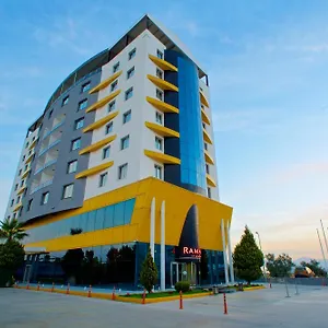Отель Ramada By Wyndham